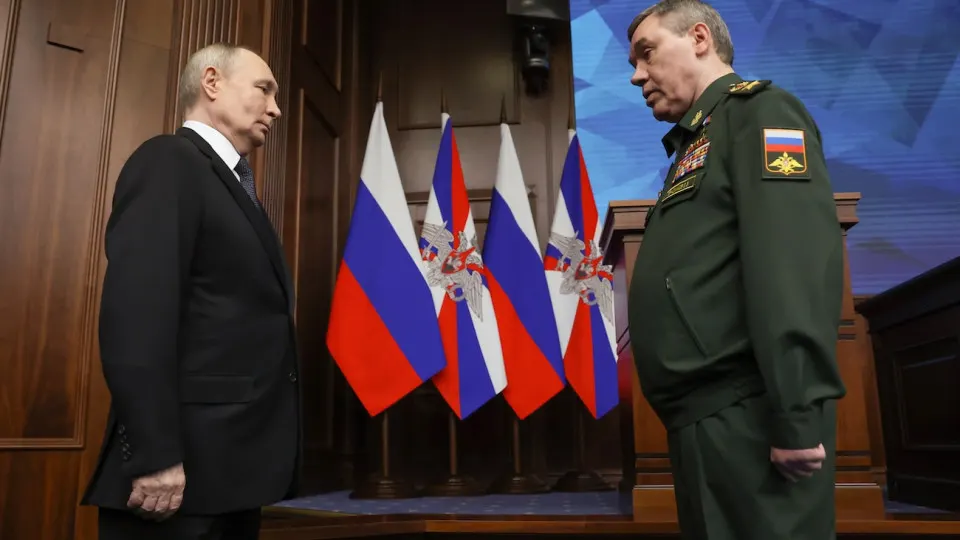 Российское военное руководство нарастило количество штурмовых атак, чтобы выполнить задачу по полному захвату Донбасса. При этом в мае армия РФ второе подряд теряла территории и понесла рекордные территориальные потери.