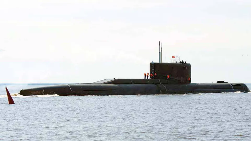 По оценкам западных разведслужб, Россия может реализовывать секретный проект «Скифы» по размещению ракет, способных нести ядерные боеголовки, в специальных шахтах на дне Арктики. Это усложнило бы их обнаружение и поражение, но сталкивается с серьёзными техническими трудностями.