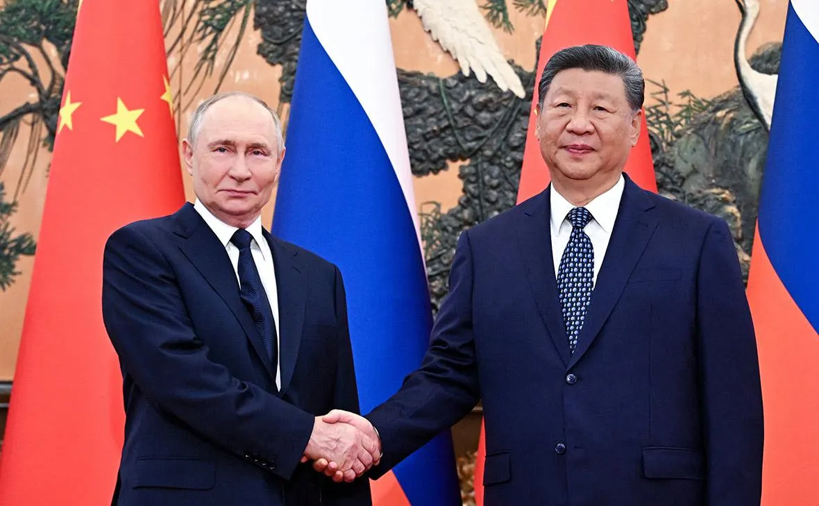 Визит российского лидера запланирован на 20 мая; по сообщениям, это рутинная рабочая поездка без парадов и торжественных встреч. Китай примет лидеров США и России в одном месяце вне многостороннего контекста.