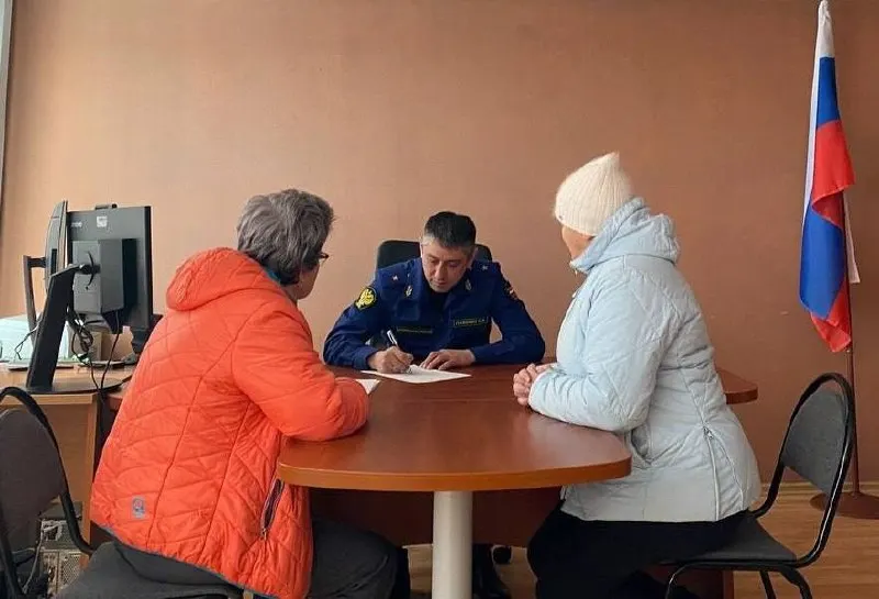 Паволин, возглавлявший прокуратуру Мурманской области с 2021 года, переходит на аналогичную должность в Иркутске. В регионе надеются, что он займётся наведением порядка в сфере ЖКХ.