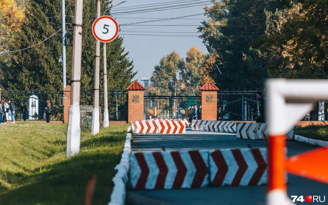Правительство распоряжением вернуло Челябинское высшее военное авиационное училище штурманов в статус отдельного учебного заведения — реорганизацию планируют завершить к 1 сентября 2026 года.