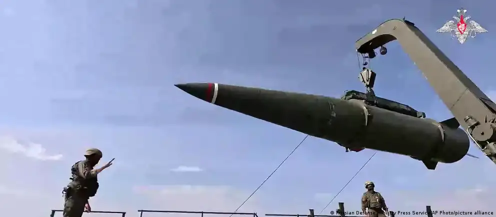 Минобороны объявило о трёхдневных манёврах с участием почти 65 тысяч военнослужащих, масштабными ракетными пусками и отработкой применения ядерного оружия, в том числе размещённого в Беларуси.