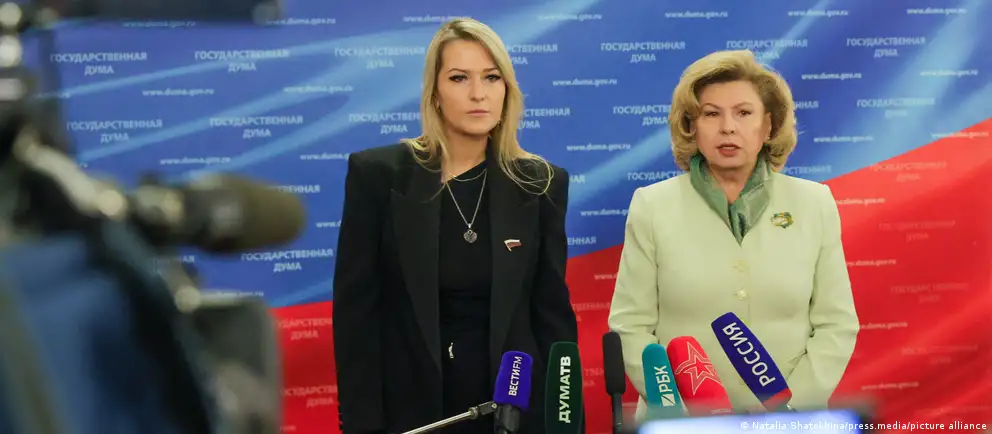 Госдума утвердила Яну Лантратову на пост уполномоченного по правам человека. Она объявила приоритетной поддержку участников СВО и их семей, тогда как правозащитники относятся к назначению скептически.