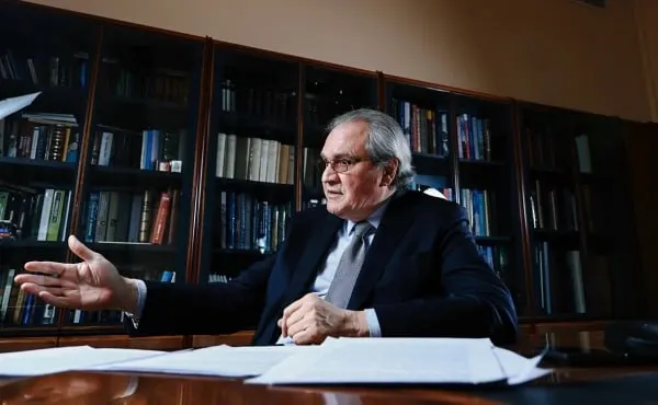 Валерий Фадеев заявил, что после признания иностранных учебных заведений нежелательными взаимодействовать с ними не стоит, однако изучение их научных работ остаётся возможным. Он порекомендовал учёным при сомнениях обращаться в ФСБ.