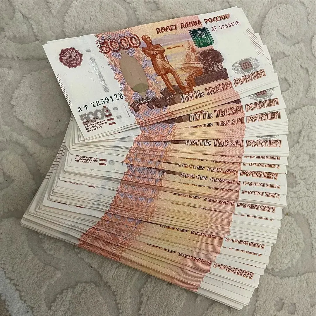 Депутат Сергей Миронов внес инициативу о внесении в Трудовой кодекс нормы об обязательной ежегодной «13‑й» выплате, приуроченной к 1 мая, размером не ниже среднего заработка работника.
