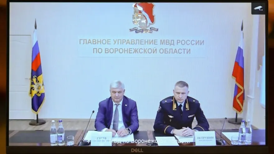 8 июня министр внутренних дел представил нового руководителя ГУ МВД по Воронежской области — генерал-майора Максима Петрушина, ранее возглавлявшего УМВД Ульяновской области.