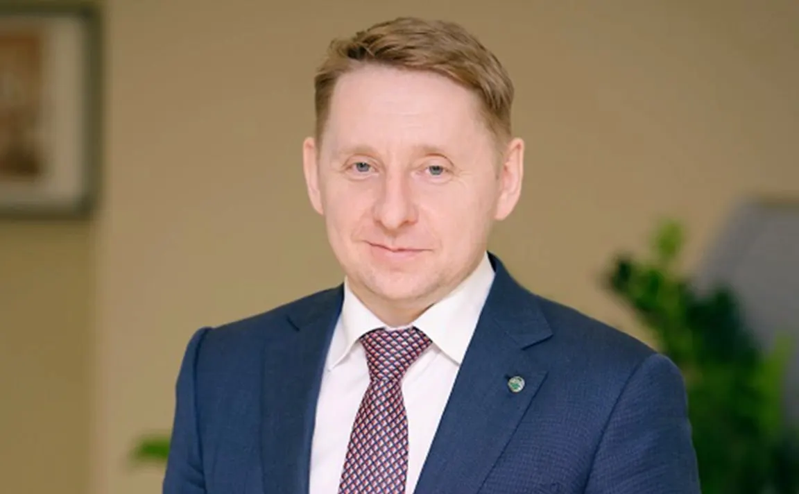 Министерство финансов США объявило об отмене санкций в отношении нескольких россиян, в том числе бывшего топ-менеджера «Сбера» Сергея Мальцева и бизнесвумен из Екатеринбурга Ольги Райкес; некоторые связанные с ними компании остаются в санкционных списках.