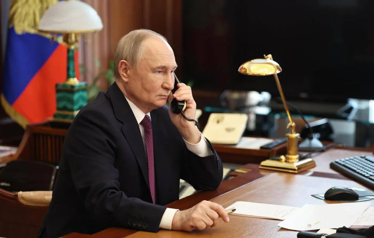Президент подписал федеральный закон, позволяющий арестовывать имущество россиян, находящихся за границей, если они осуждены за действия, признанные «против интересов РФ». Документ опубликован на портале правовой информации.