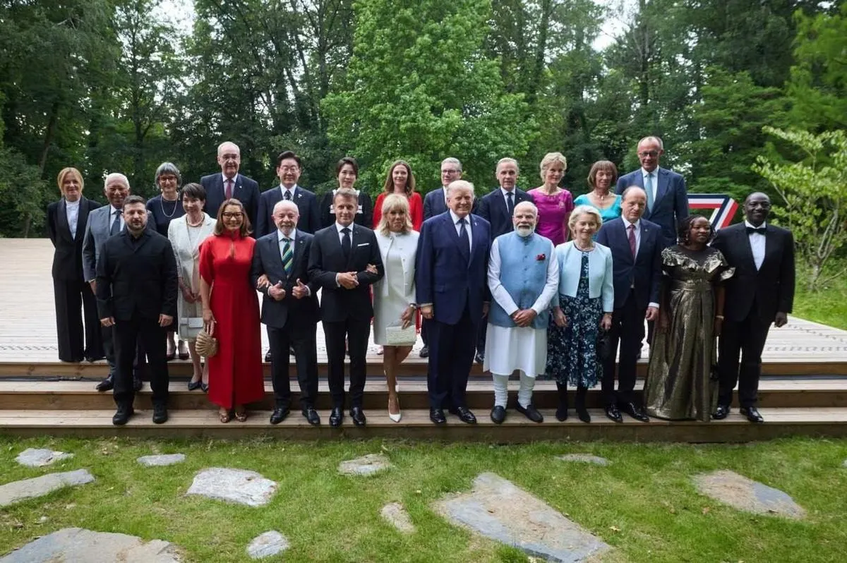 На саммите в Эвиане главы государств G7 приняли геополитическую декларацию, подтвердили поддержку Украины, договорились нарастить военную помощь и согласовали ужесточение санкций в нефтегазовом секторе.