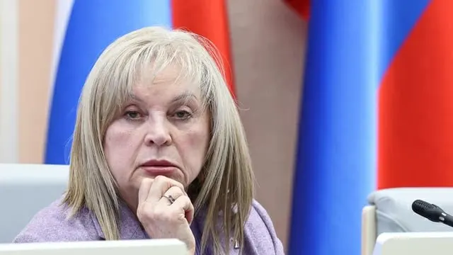ЦИК объявил, что ДЭГ будет использован в 33 регионах России, в том числе в Удмуртии; голосование пройдёт три дня — 18–20 сентября. На случай сбоев мобильного интернета систему внесут в «белые списки» Минцифры.