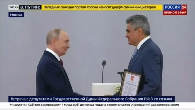На церемонии награждения в Кремле Нечаев получил благодарность от президента, поблагодарил за оценку работы и заявил, что нужно приложить дополнительные усилия для победы в специальной военной операции.
