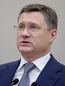 Вице‑премьер Александр Новак сообщил, что запрет на экспорт бензина продлят до конца года. Ограничение на экспорт дизельного топлива планируют отменять по мере восстановления рынка, чтобы избежать проблем с переработкой на заводах.