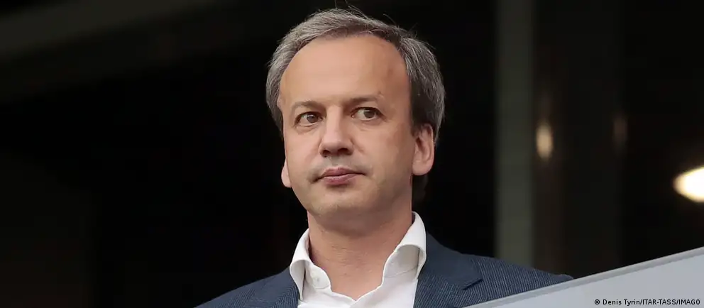 Аркадий Дворкович объявил о намерении оспорить в суде включение в санкционный список ЕС и временно отказался от обязанностей президента Международной шахматной федерации до решения по жалобе.