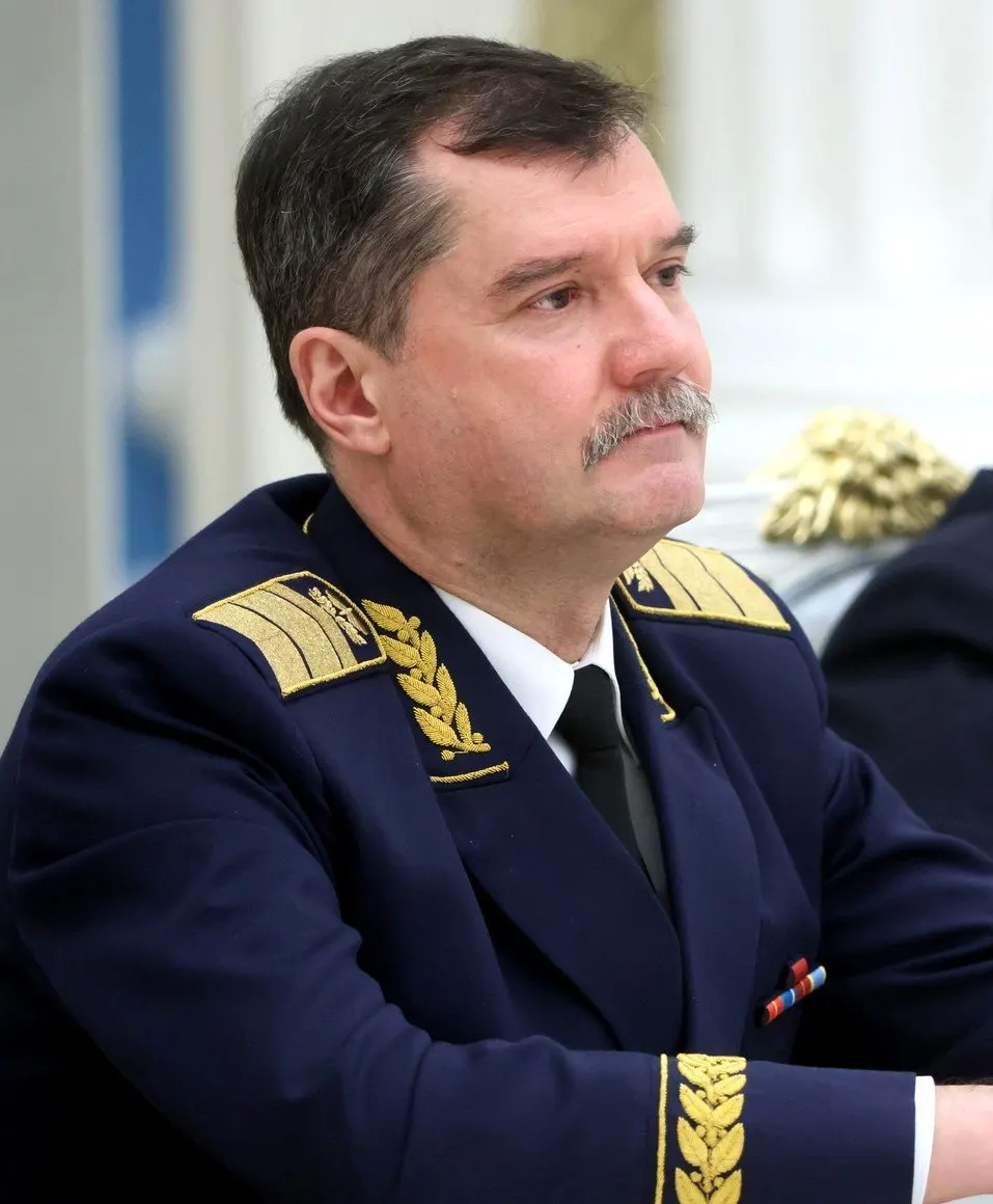 Бывшего руководителя Росавиации задержали по подозрению в особо крупном мошенничестве, совершённом организованной группой. Следствие полагает, что действия фигурантов нанесли существенный ущерб бюджету.