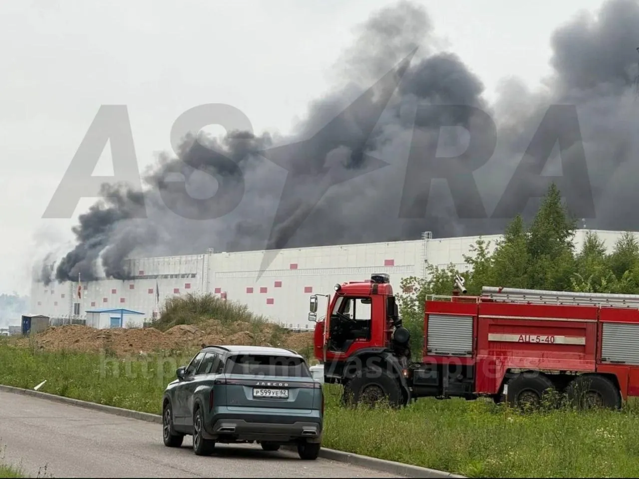 Шесть человек пострадали в Рязанской области после ночной атаки беспилотников. Также сообщают о разрушениях и жертвах в Таганроге, задержаниях в Иркутской области, задержании кандидата в Москве и кадровых изменениях в книжной отрасли.