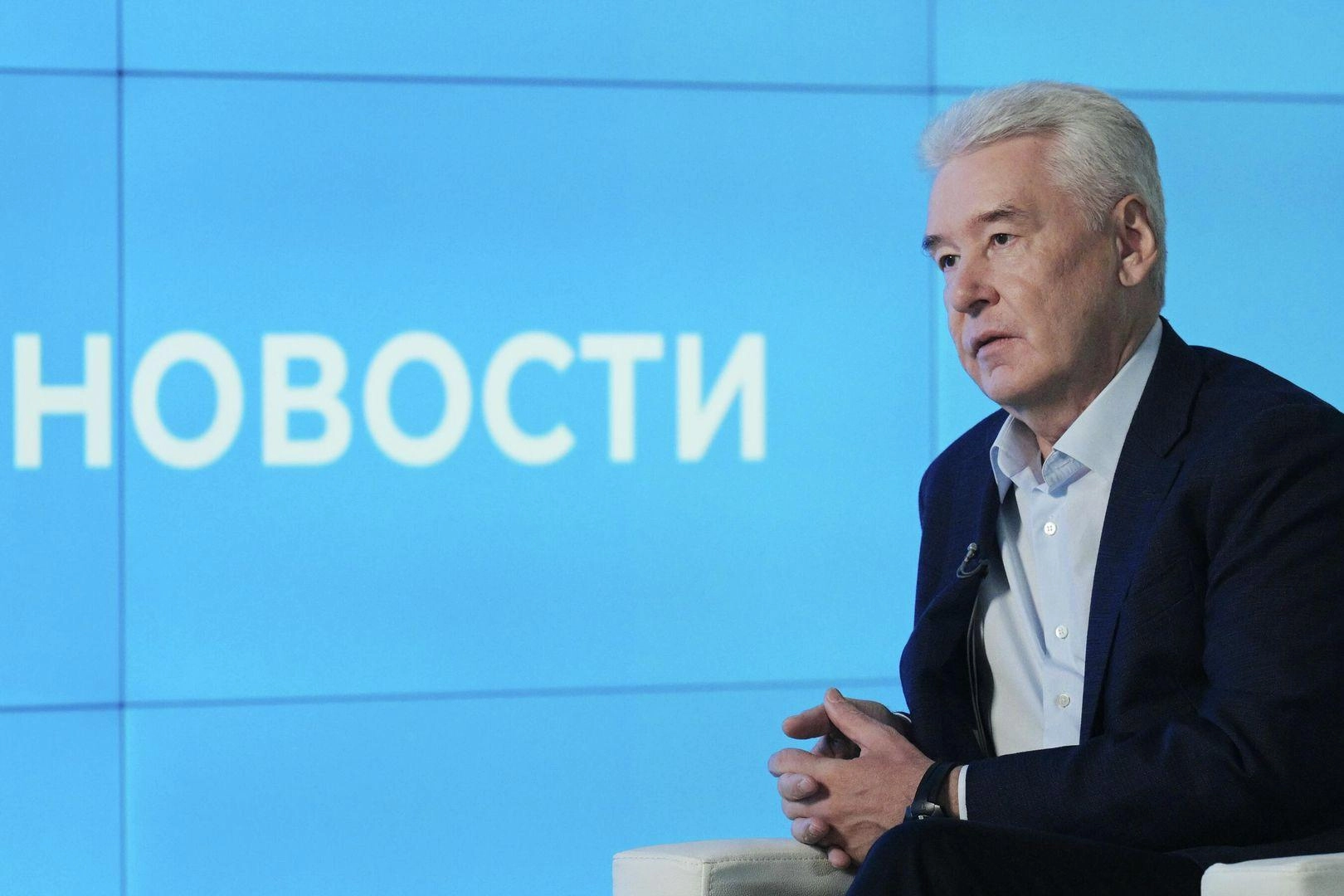 Городские власти отвергают идею полной мобилизации экономики на войну и подчеркивают необходимость устойчивой мирной экономики для будущей победы.