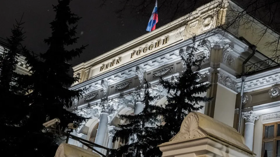 ЦБ сообщил об расширении сервиса уведомлений о контролирующих лицах: теперь можно сообщать о реальных управляющих и теневых руководителях финорганизаций; данные не требуют раскрытия личной информации.
