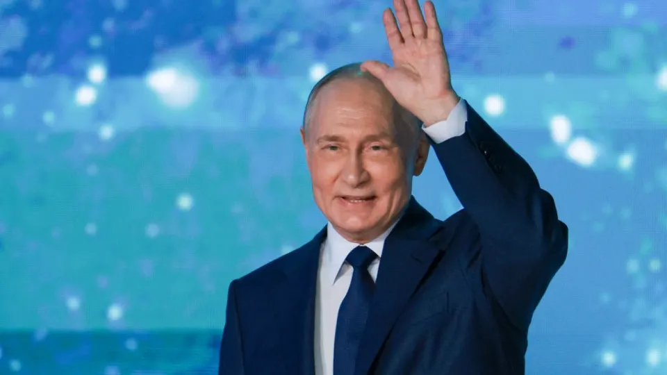 Проект бюджета на ближайшие годы предполагает рост расходов на оборону и сокращение финансирования социальных программ, образования, здравоохранения и охраны окружающей среды.