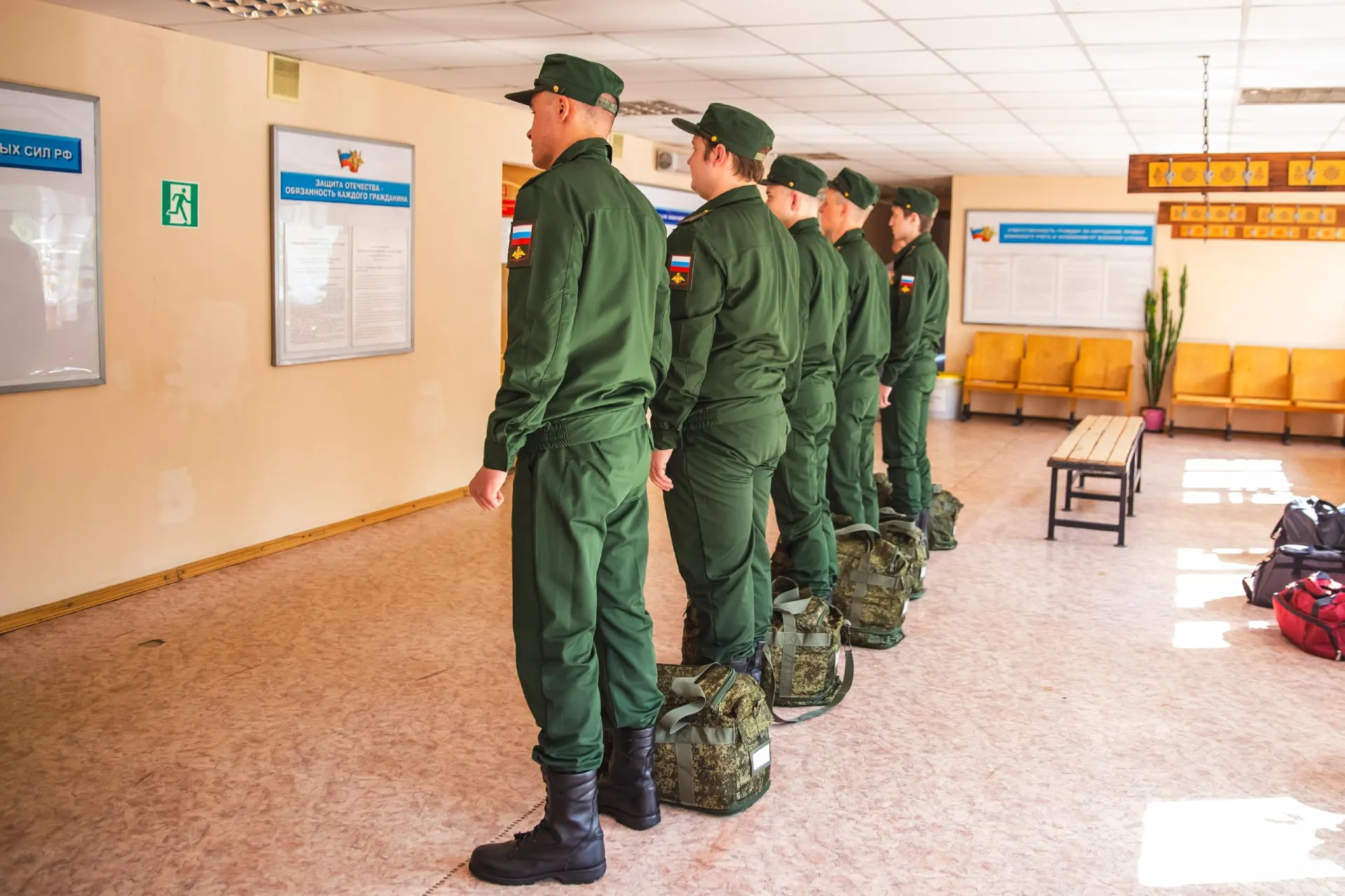 Разбираемся, как работает новая процедура и кого можно освободить от службы.