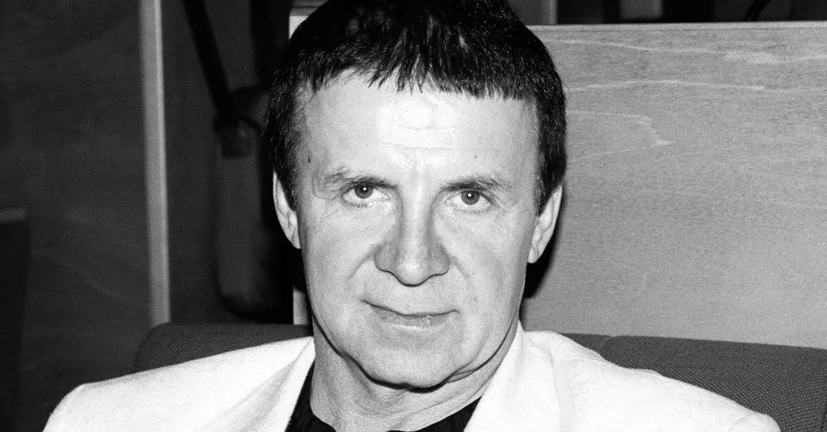Известный телеперсонаж эпохи 90-х ушёл из жизни.
